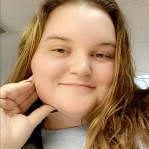 Meet your Posher, Melanie